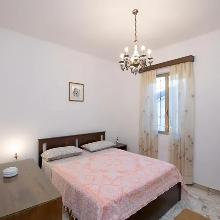 Nyaraló Casa In Affitto Arnasco